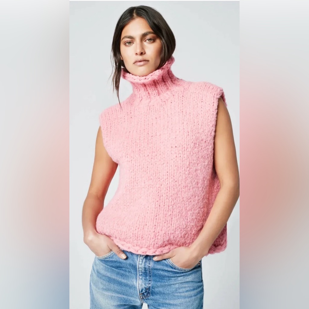 Smythe Hand Knit Sleeveless Turtleneck In Pink